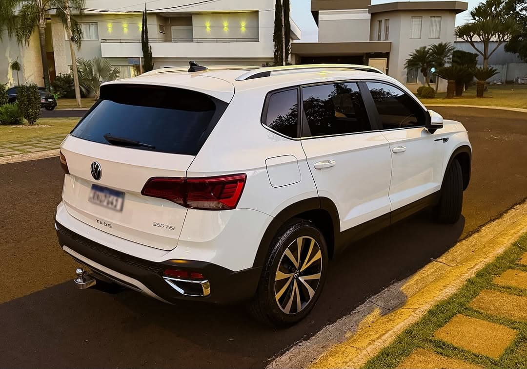 Volkswagen Taos Highline TSI 4
