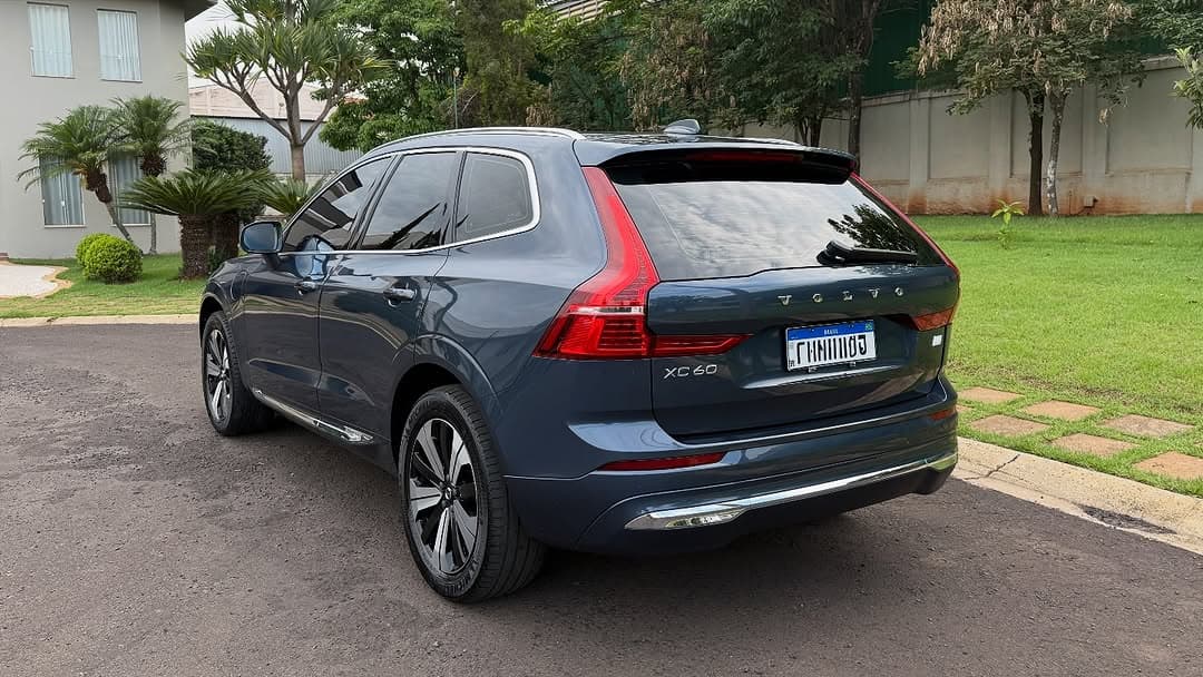 Volvo XC60 T8 Recharge Plus 4