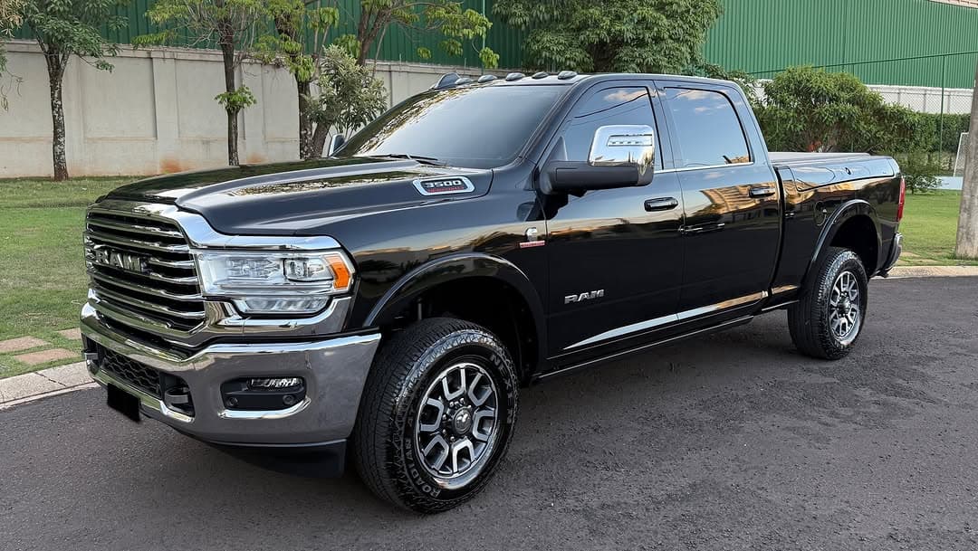 RAM 3500 LongHorn 6.7 Diesel 4x4