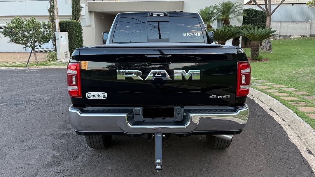 RAM 3500 LongHorn 6.7 Diesel 4x4 4