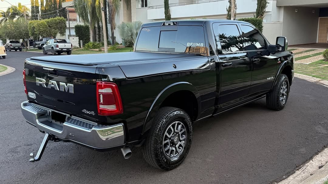 RAM 3500 LongHorn 6.7 Diesel 4x4 5